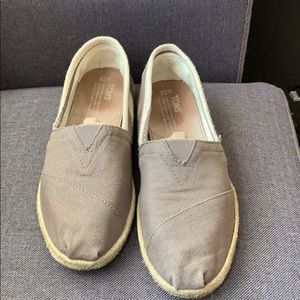 Toms canvas flats size 7.5 EUC